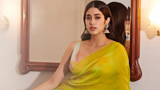 jahnvi-kapoor-hot